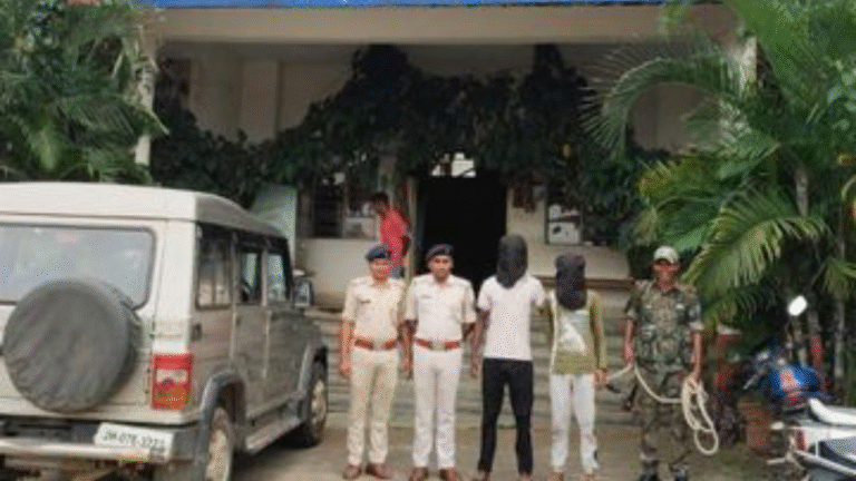 गुमला में ₹66 लाख की अवैध अंग्रेजी शराब जब्त, दो गिरफ्तार